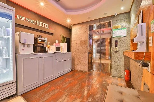 Daegu Daemyeong-Dong New Prince Hotel Екстер'єр фото
